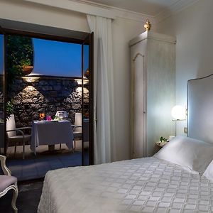 Camera classica con letto king size